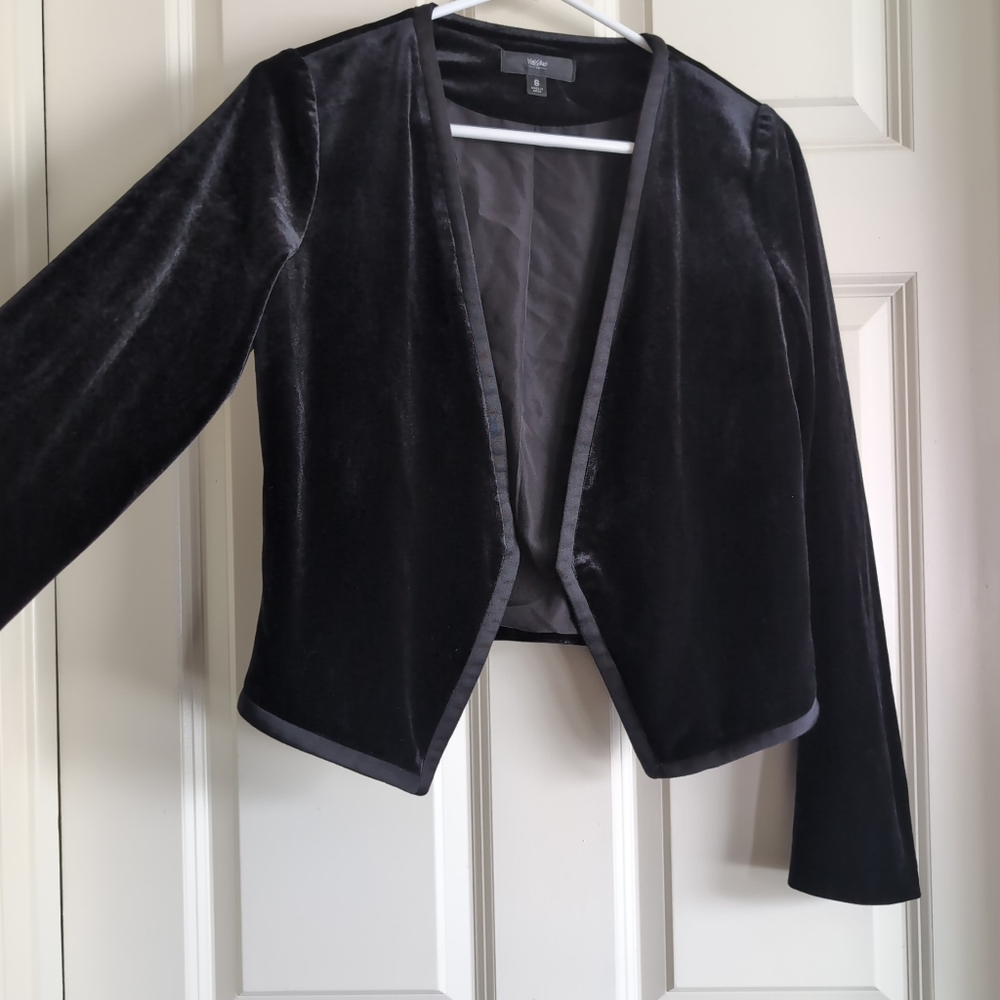 Black velvet bolero or light cropped open front jacket